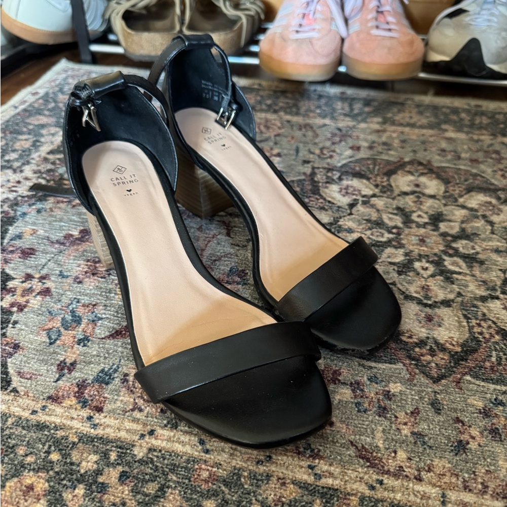 Black Women's Heeled Sandals